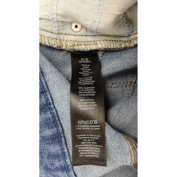 Chicos Jeans Women's 0.5 Short (US 6) Blue Straight Slim Leg Mid Rise Dark Denim - Picture 10 of 10